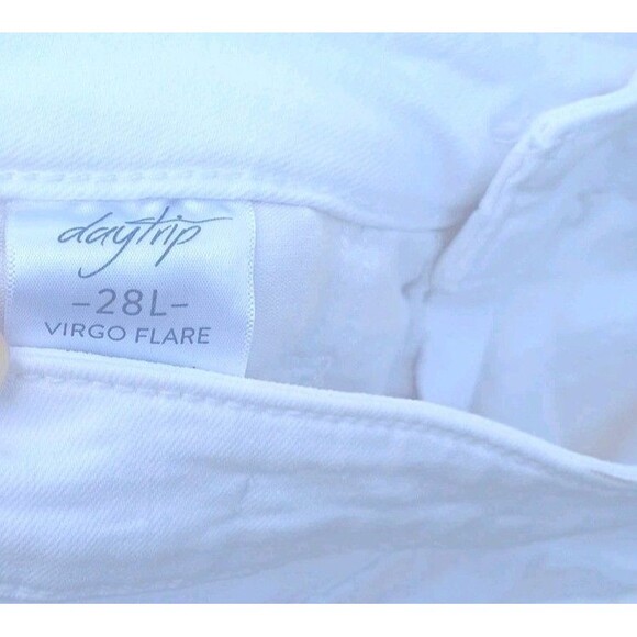 Buckle BKE Daytrip Womens Size 28L Virgo Bootcut Stretch White Denim Jeans Flare - Picture 6 of 8